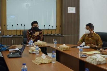 Rilis Data Sensus Penduduk 2020, Wabup BU Ikuti Video Conference