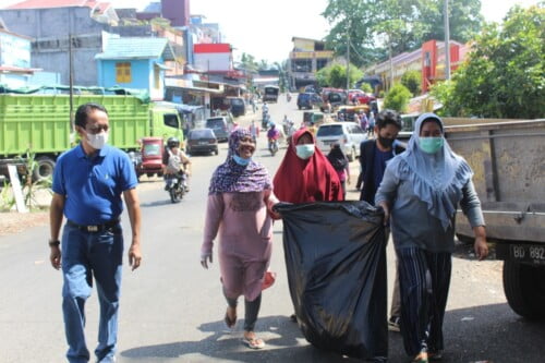 DLH Bengkulu Utara Dukung World Clean Up Day
