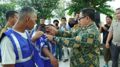 174 Jukir Kota Bengkulu Terima Rompi Baru