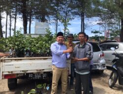 Reses Dempo Xler Bagikan Bibit Jambu Cristal