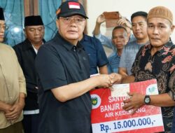 Keluarga Korban Hanyut di Sungai Kedurang Mendapatkan Santunan