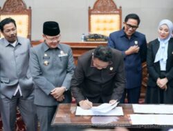 Penandatanganan Kesepakatan Bersama KUA-PPAS APBD Provinsi Bengkulu 2025